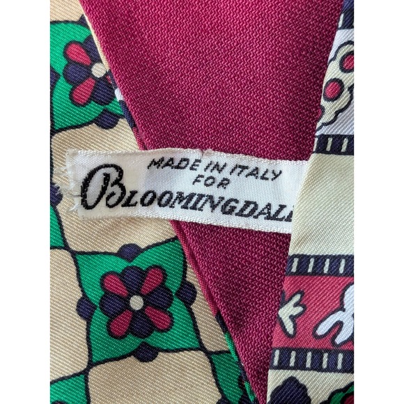 Bloomingdale Unisex Scarf 100% Pure Silk Multicolor Floral Made in Italy Winter - Picture 2 of 8